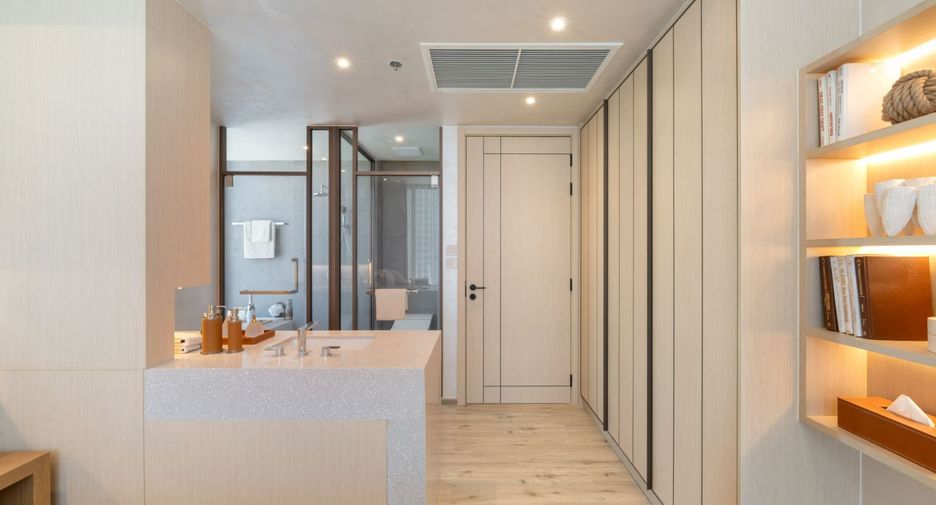 For sale 3 ベッドルーム condo in Bang Lamung, Chonburi