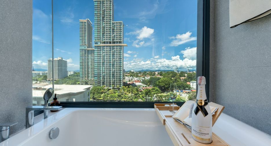 For sale 3 ベッドルーム condo in Bang Lamung, Chonburi