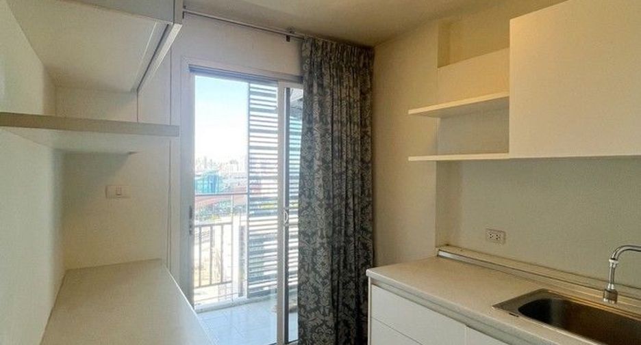 Wohnung zum Kauf mit 2 Zimmer in Yan Nawa, Bangkok