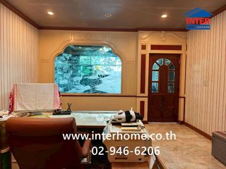 For sale 6 bedrooms house in Din Daeng, Bangkok