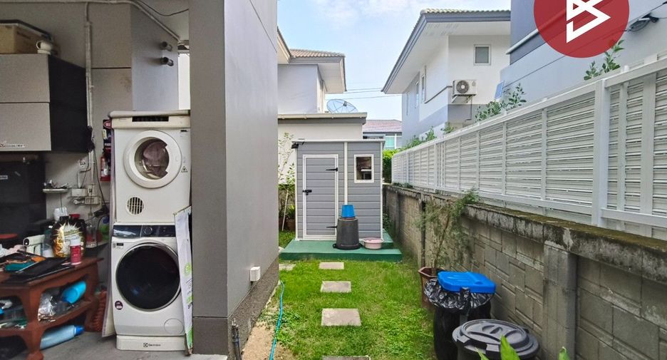 For sale 3 bedrooms house in Prawet, Bangkok