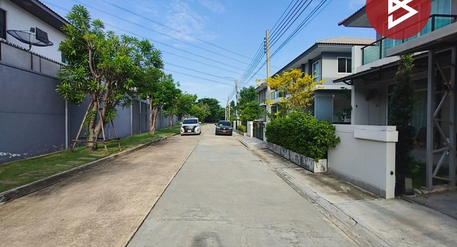 For sale 3 bedrooms house in Prawet, Bangkok