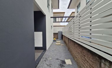 Casa en venta de 3 habitaciones en Bang Phli, Samut Prakan