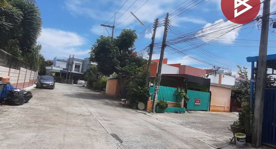 For sale 3 bedrooms townhouse in Si Racha, Chonburi