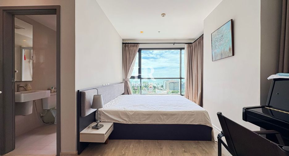 For sale 2 ベッドルーム condo in Bang Lamung, Chonburi