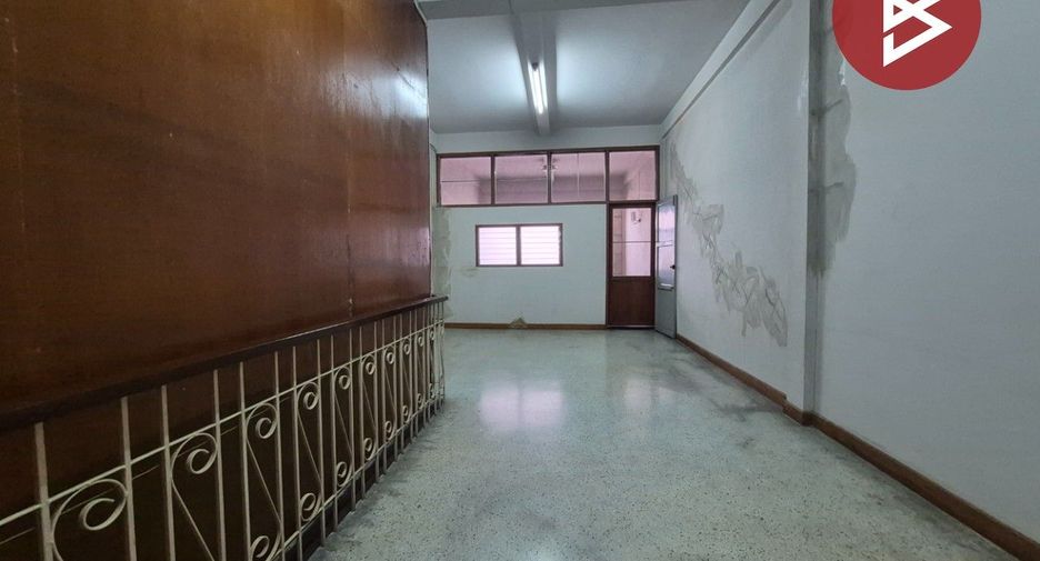 Gewerbefläche zum Kauf mit 1 Zimmer in Mueang Ratchaburi, Ratchaburi