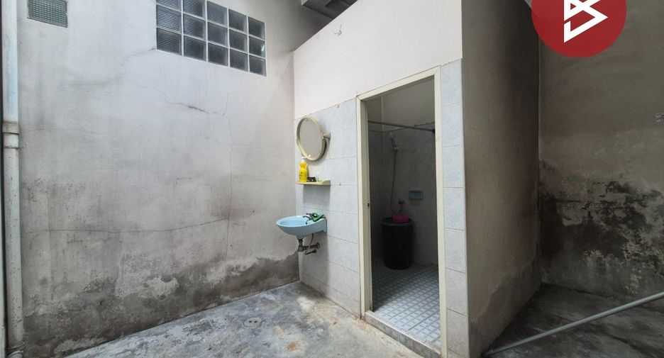 Gewerbefläche zum Kauf mit 1 Zimmer in Mueang Ratchaburi, Ratchaburi