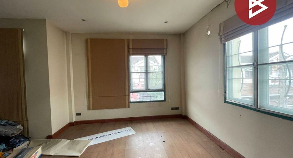 Casa adosada en venta de 2 habitaciones en Khlong Sam Wa, Bangkok