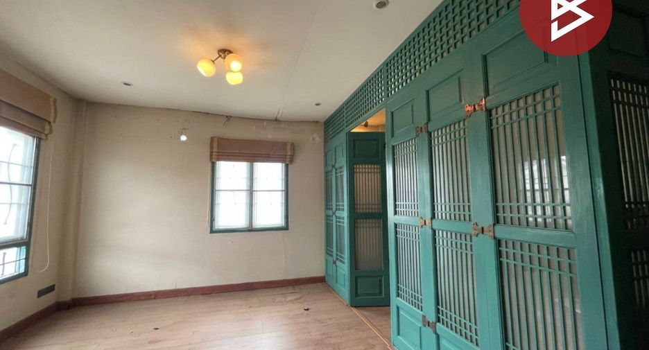 Casa adosada en venta de 2 habitaciones en Khlong Sam Wa, Bangkok