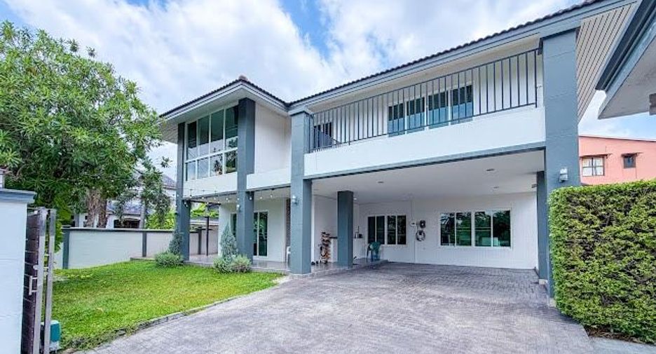 Haus zum Kauf mit 5 Zimmer in Bang Khen, Bangkok