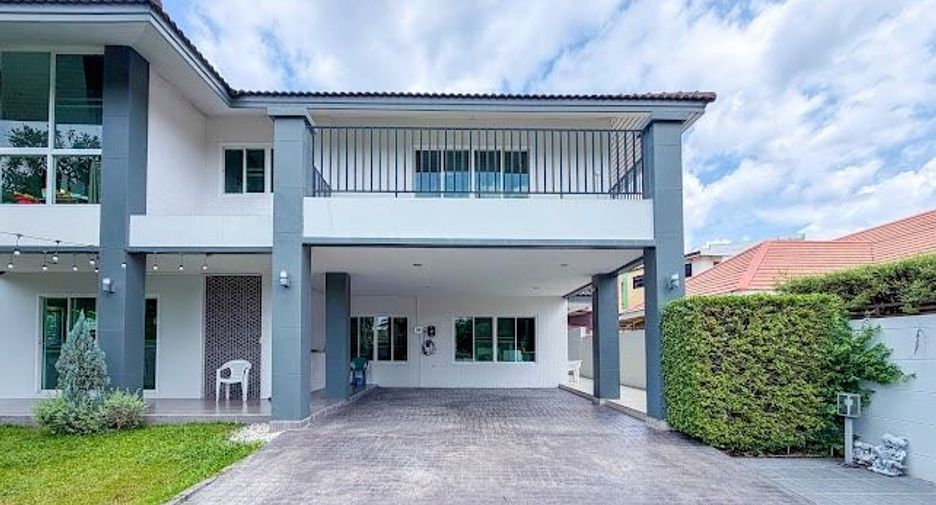 Haus zum Kauf mit 5 Zimmer in Bang Khen, Bangkok