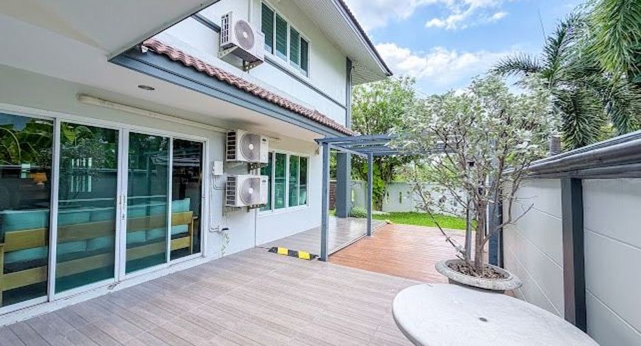 Haus zum Kauf mit 5 Zimmer in Bang Khen, Bangkok