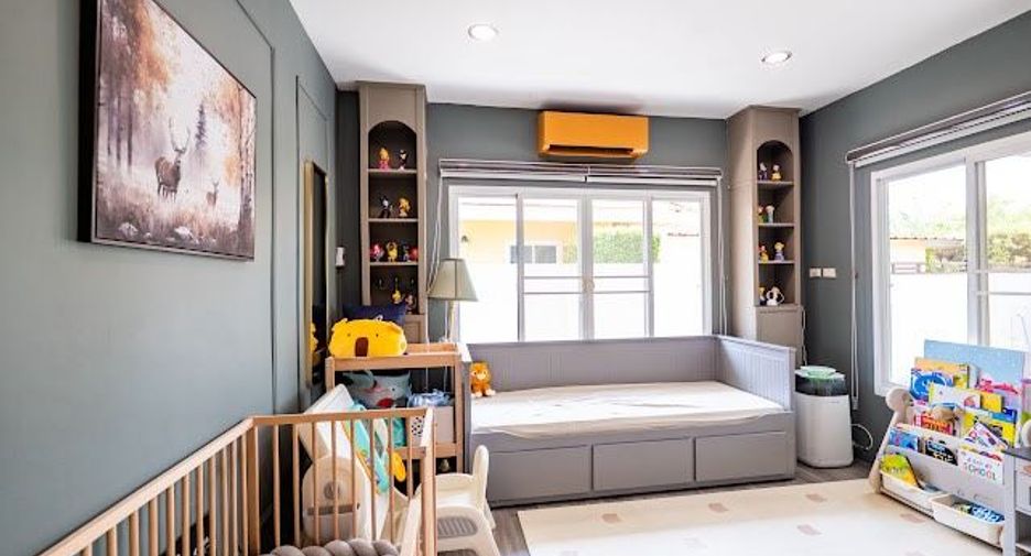 Haus zum Kauf mit 5 Zimmer in Bang Khen, Bangkok