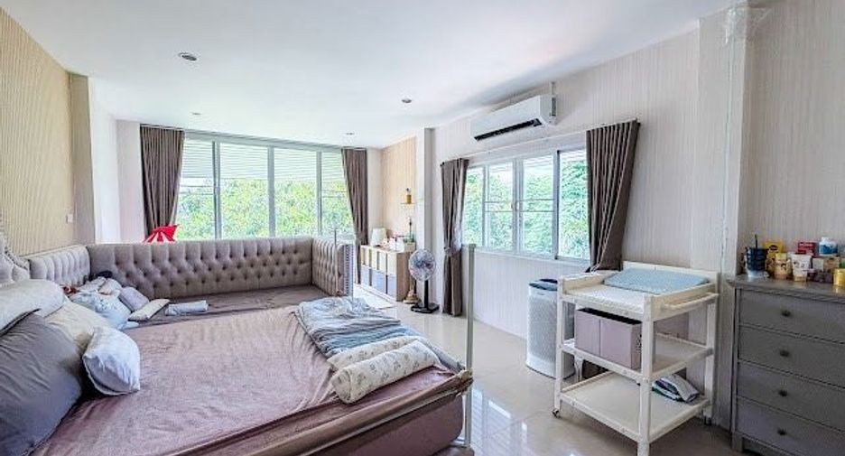 Haus zum Kauf mit 5 Zimmer in Bang Khen, Bangkok
