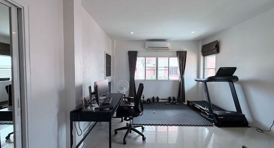 Haus zum Kauf mit 5 Zimmer in Bang Khen, Bangkok