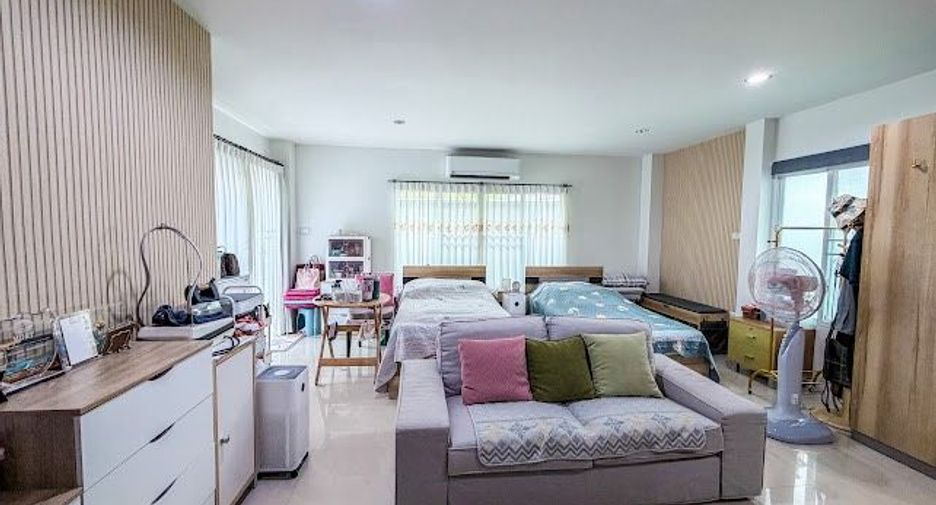 Haus zum Kauf mit 5 Zimmer in Bang Khen, Bangkok