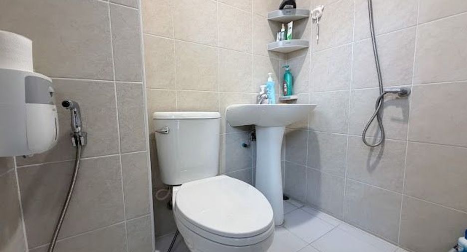 Haus zum Kauf mit 5 Zimmer in Bang Khen, Bangkok
