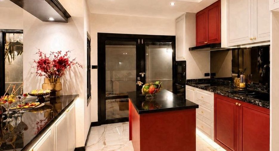 For rent 4 bedrooms villa in Jomtien, Pattaya