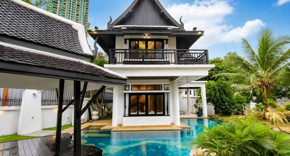 For rent 4 bedrooms villa in Jomtien, Pattaya