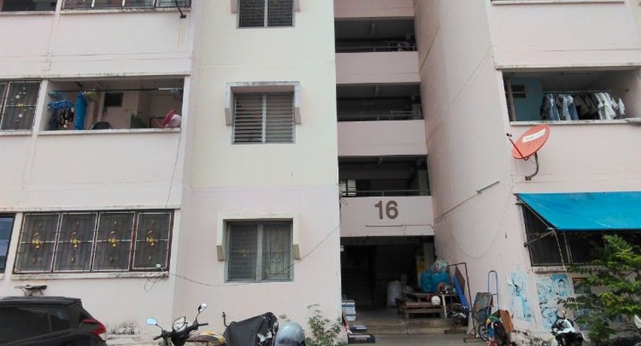For sale 1 bed condo in Mueang Samut Prakan, Samut Prakan