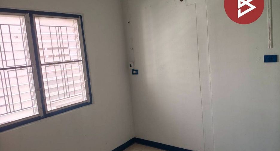 For sale 1 bed condo in Mueang Samut Prakan, Samut Prakan