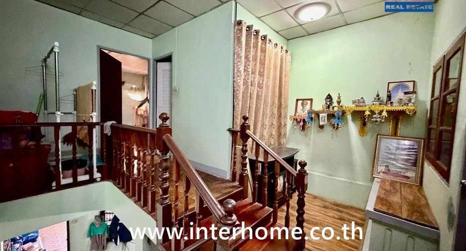 Reihenhaus zum Kauf mit 2 Zimmer in Bang Bua Thong, Nonthaburi