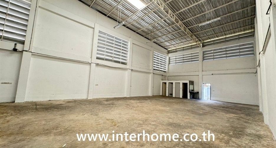 Almacén en venta en Phra Samut Chedi, Samut Prakan