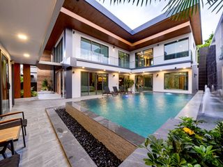 For sale 6 bedrooms villa in Bang Lamung, Chonburi