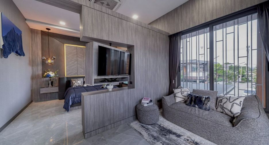 For sale 6 bedrooms villa in Bang Lamung, Chonburi