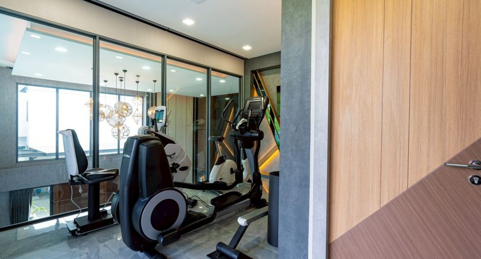 For sale 6 bedrooms villa in Bang Lamung, Chonburi