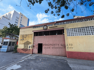 For rent warehouse in Khlong Toei, Bangkok