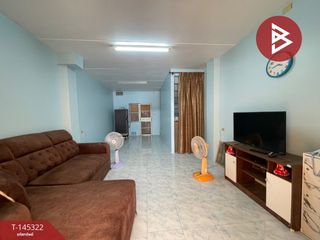 Продажа 2 спальни таунхаус в Mueang Chon Buri, Чонбури