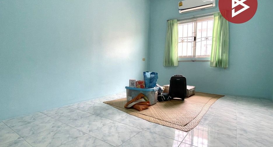 Продажа 2 спальни таунхаус в Mueang Chon Buri, Чонбури