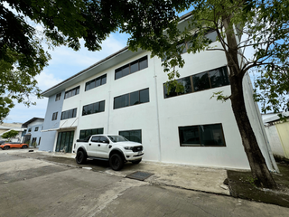 For rent warehouse in Saphan Sung, Bangkok