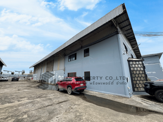 For rent warehouse in Saphan Sung, Bangkok