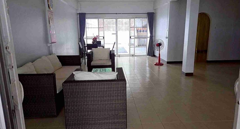 For rent 4 ベッドルーム retail Space in Mueang Chiang Mai, Chiang Mai