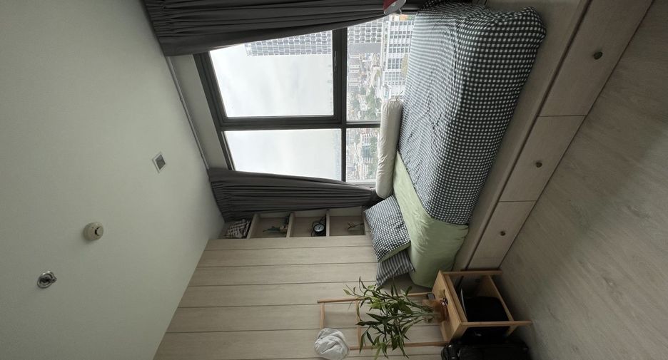 For sale 2 bedrooms condo in Phra Khanong, Bangkok