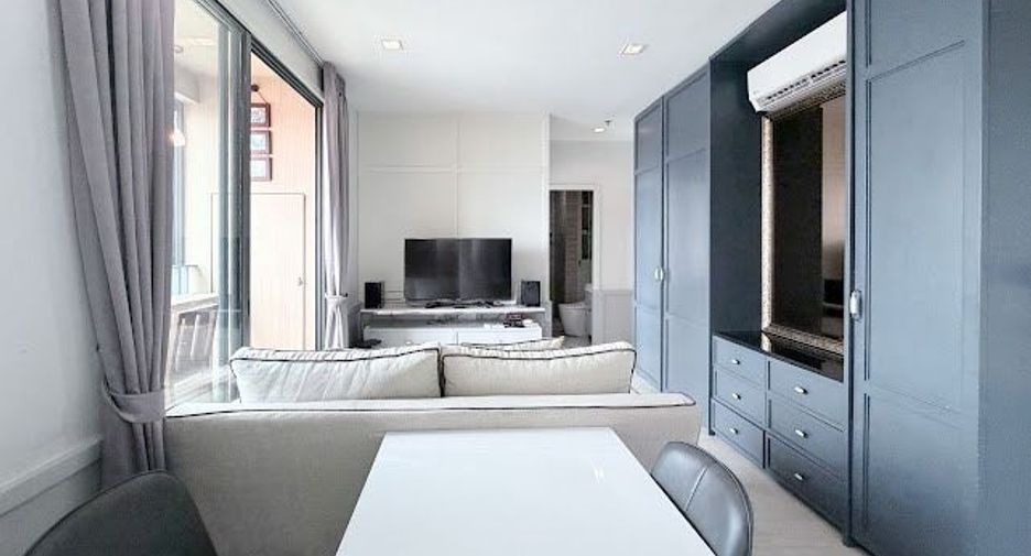 For sale 2 bedrooms condo in Phra Khanong, Bangkok