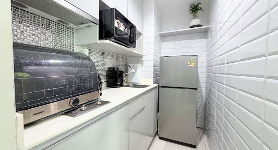 For sale 2 bedrooms condo in Phra Khanong, Bangkok
