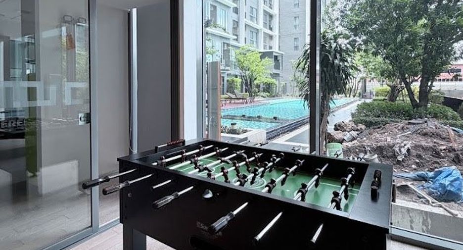 For sale 2 bedrooms condo in Phra Khanong, Bangkok