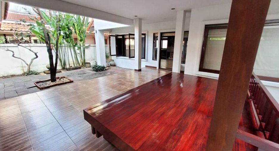 À louer 3 chambres maison à Bang Yai, Nonthaburi