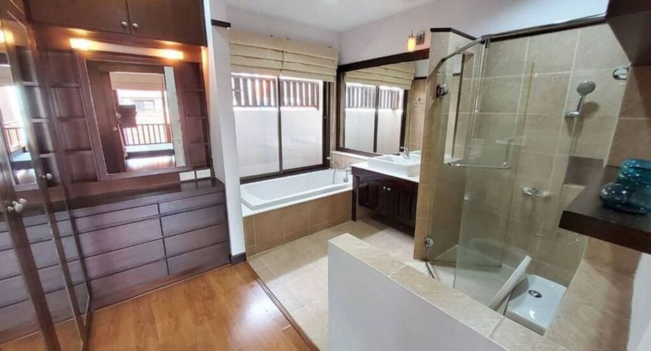 À louer 3 chambres maison à Bang Yai, Nonthaburi