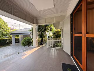 For rent and for sale 5 bedrooms house in San Kamphaeng, Chiang Mai