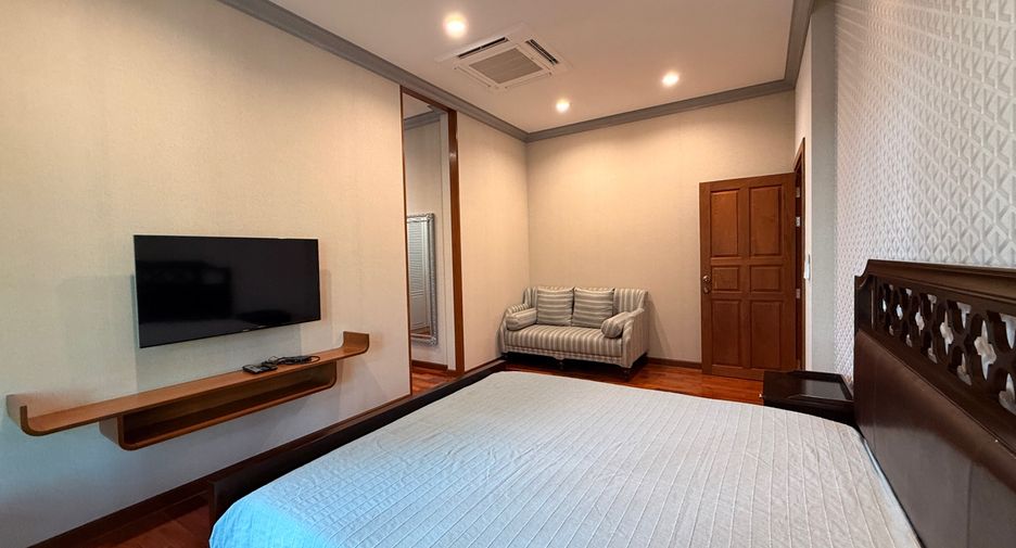 For rent and for sale 5 bedrooms house in San Kamphaeng, Chiang Mai
