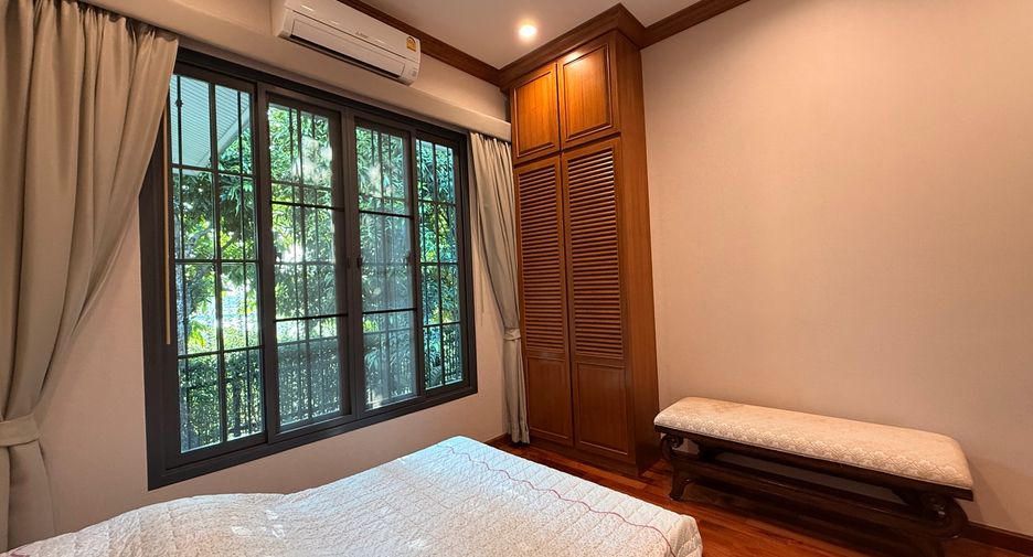 For rent and for sale 5 bedrooms house in San Kamphaeng, Chiang Mai