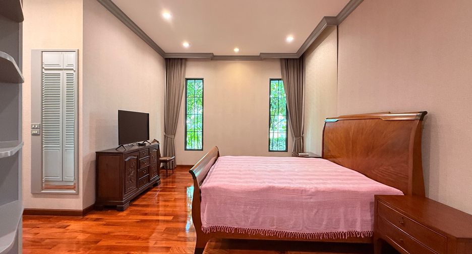 For rent and for sale 5 bedrooms house in San Kamphaeng, Chiang Mai