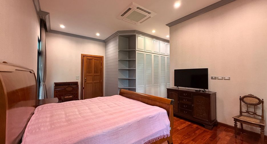 For rent and for sale 5 bedrooms house in San Kamphaeng, Chiang Mai