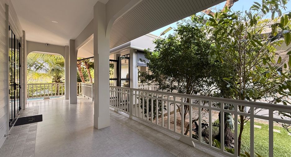 For rent and for sale 5 bedrooms house in San Kamphaeng, Chiang Mai