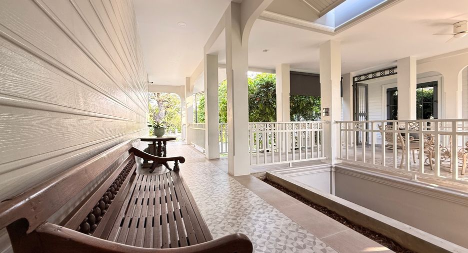 For rent and for sale 5 bedrooms house in San Kamphaeng, Chiang Mai