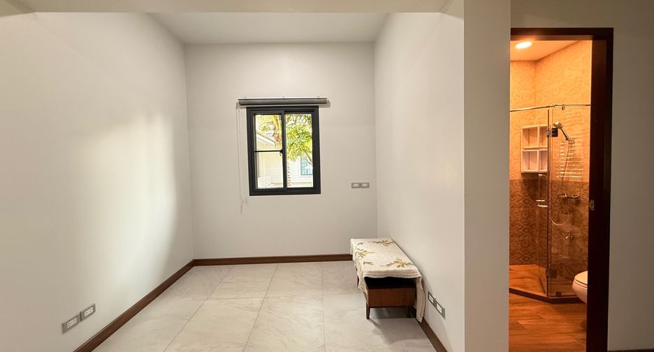 For rent and for sale 5 bedrooms house in San Kamphaeng, Chiang Mai